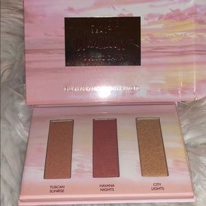 Wonder Beauty Wanderess Dusk to Dawn